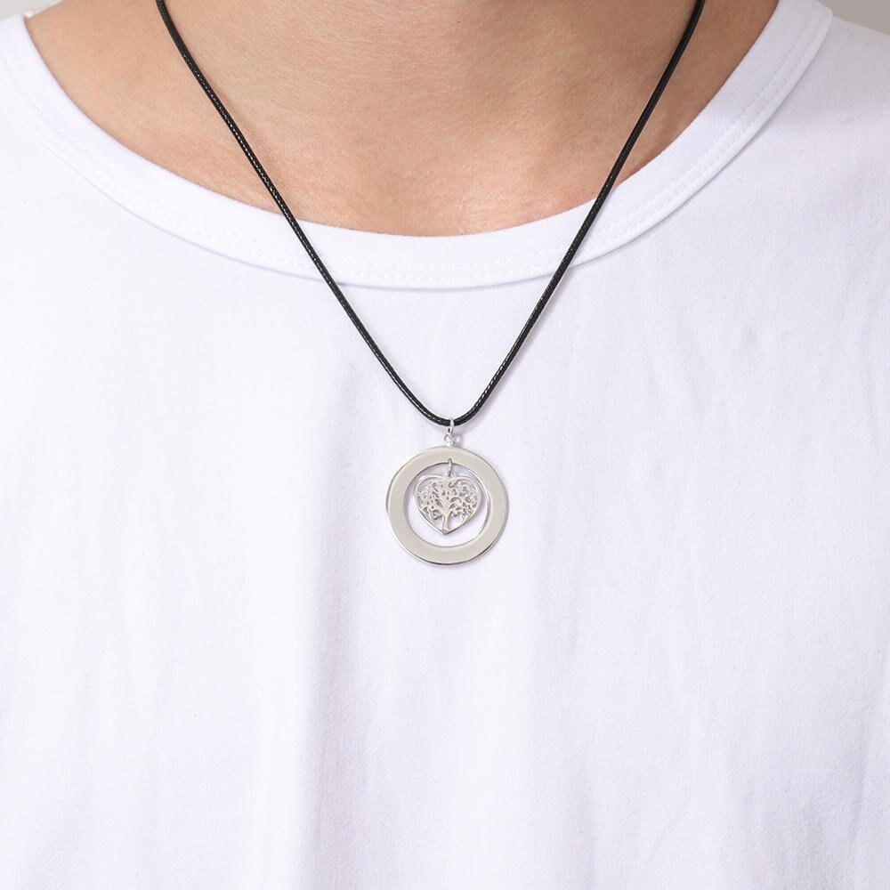 Customized Stainless Steel Tree of Life Men Necklace Personalized Family Names Engrave Pendant for Men Fathers Day Gift Customized Necklaces