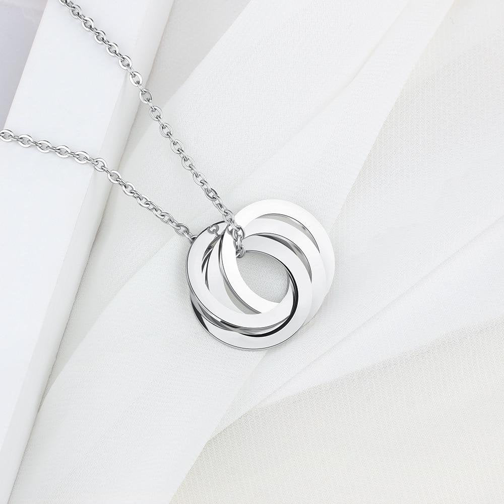 Personalized Stainless Steel Circle Necklace with 4 Names Customized Engraved Name Pendant Jewelry Gifts for Family Customized Necklaces