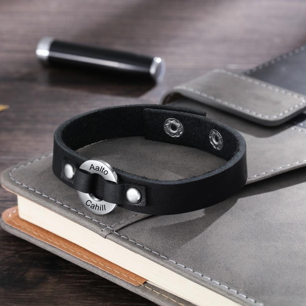 Personalized Engraving Name Circle Bracelets for Men Vintage Customized Black Leather Men Bracelet Gift for Father Boyfriend Customized