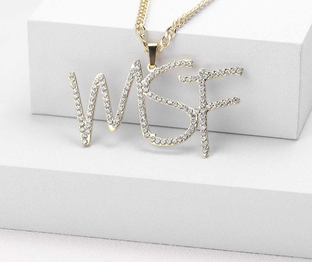 Customized Iced Out Name Necklace Cursive Initial Letters Zirconia Nameplate Necklace Hip pop Cuban Chain Jewelry For Men Women Customized