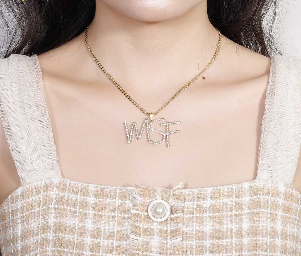 Customized Iced Out Name Necklace Cursive Initial Letters Zirconia Nameplate Necklace Hip pop Cuban Chain Jewelry For Men Women Customized