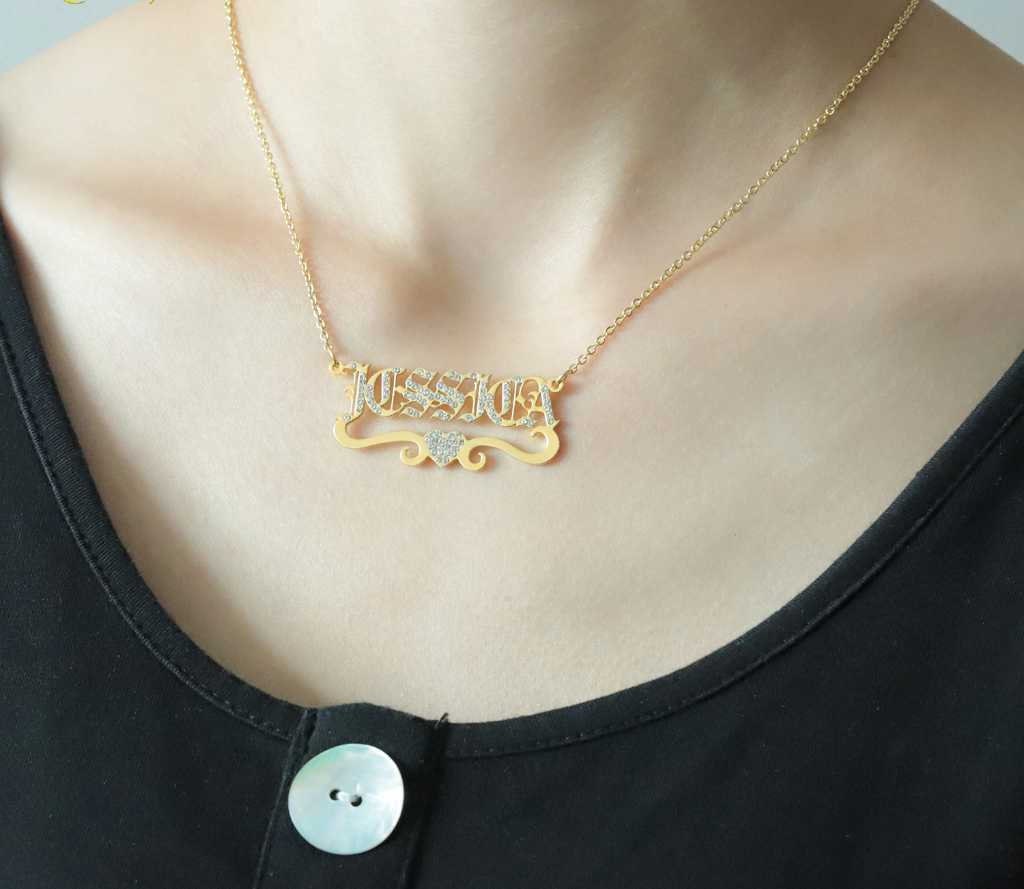Personalized Heart With Bling Iced Out Name Necklace old English Name Necklace Pendant Nameplate Jewelry Christmas Gifts Customized