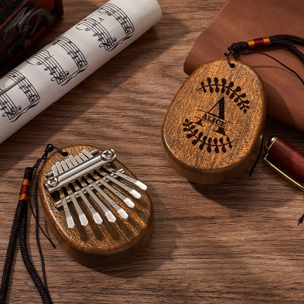 Engraved Mini Wood Kalimba Mini Thumb Piano 8 Tone Kalimba Custom Wooden Portable Beginner Finger Piano Musical Instrument With Custom Text