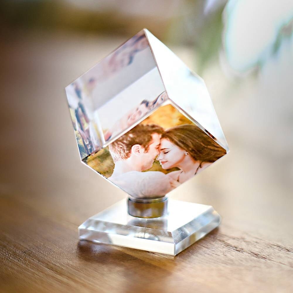 Personalized Photo Engraved 3D Cube Crystal Frame Custom Glass Crystal Photo Frame Photo Custom Photo Led Decoration Gift Lights Cube