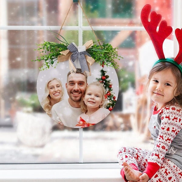 Personalized Photo Round Wooden Frame Door Hanging Hanger Sign Outdoor Christmas Decoration Customized Photo Hanging Front Door Sign Custom