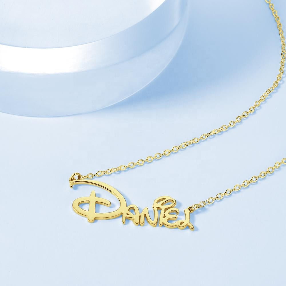 Custom Name Plated Letters Necklace Link Chain Pendant Necklace Gift For Female Personalized Name Plate Necklace