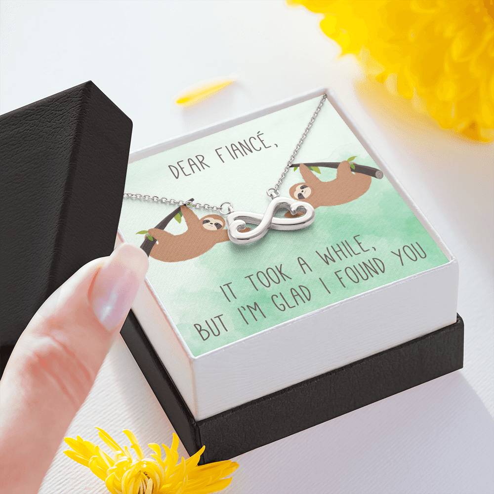 Personalized To my Fiance Necklace  for Her Valentines Birthday Anniversary Gift Infinity Hearts Necklace for Women with Message  Card
