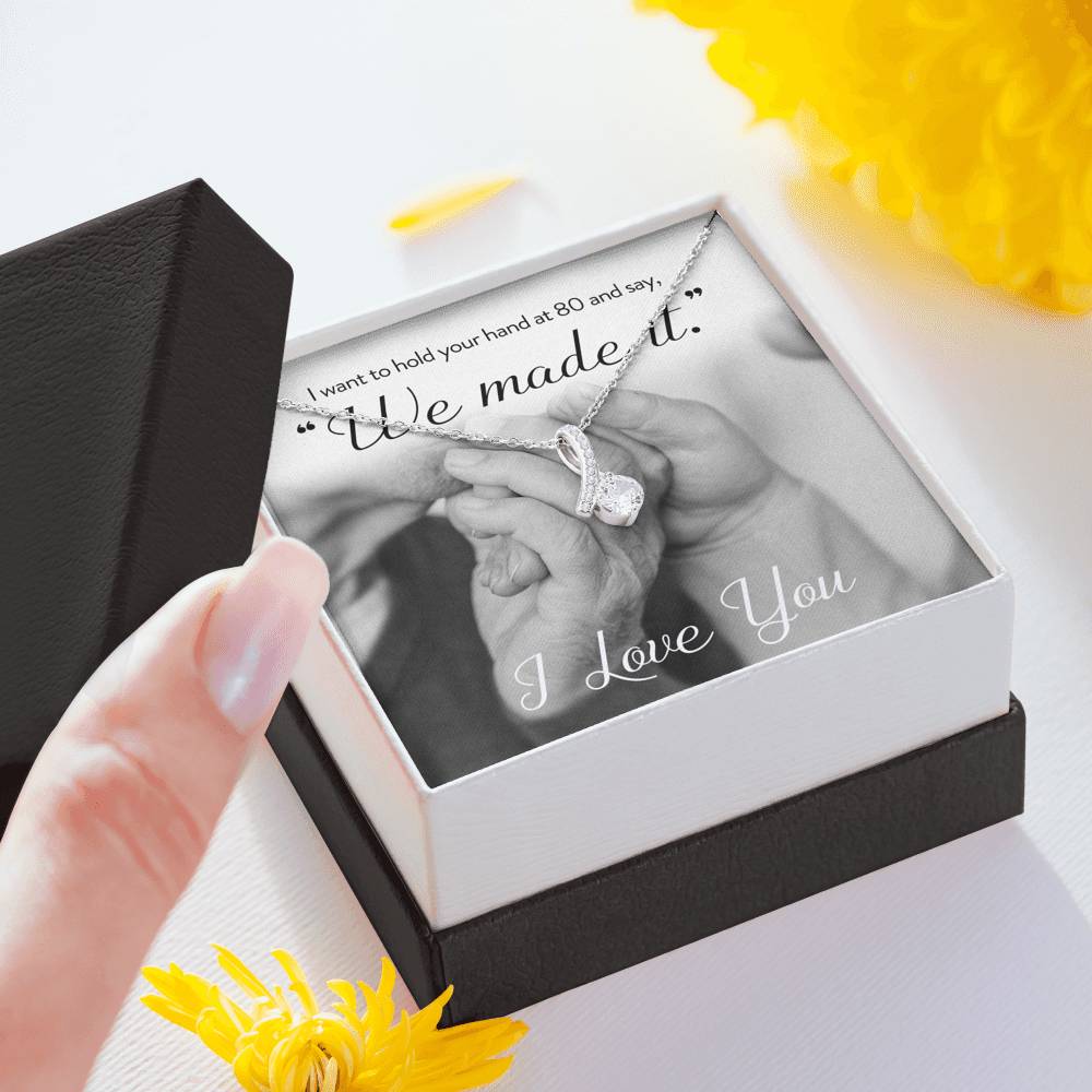 To My Mom Mother In Law Wife Girlfriend Bride Necklace Gift On Mother's Day Valentine's Day Wedding Birthday Gift With The Message Card