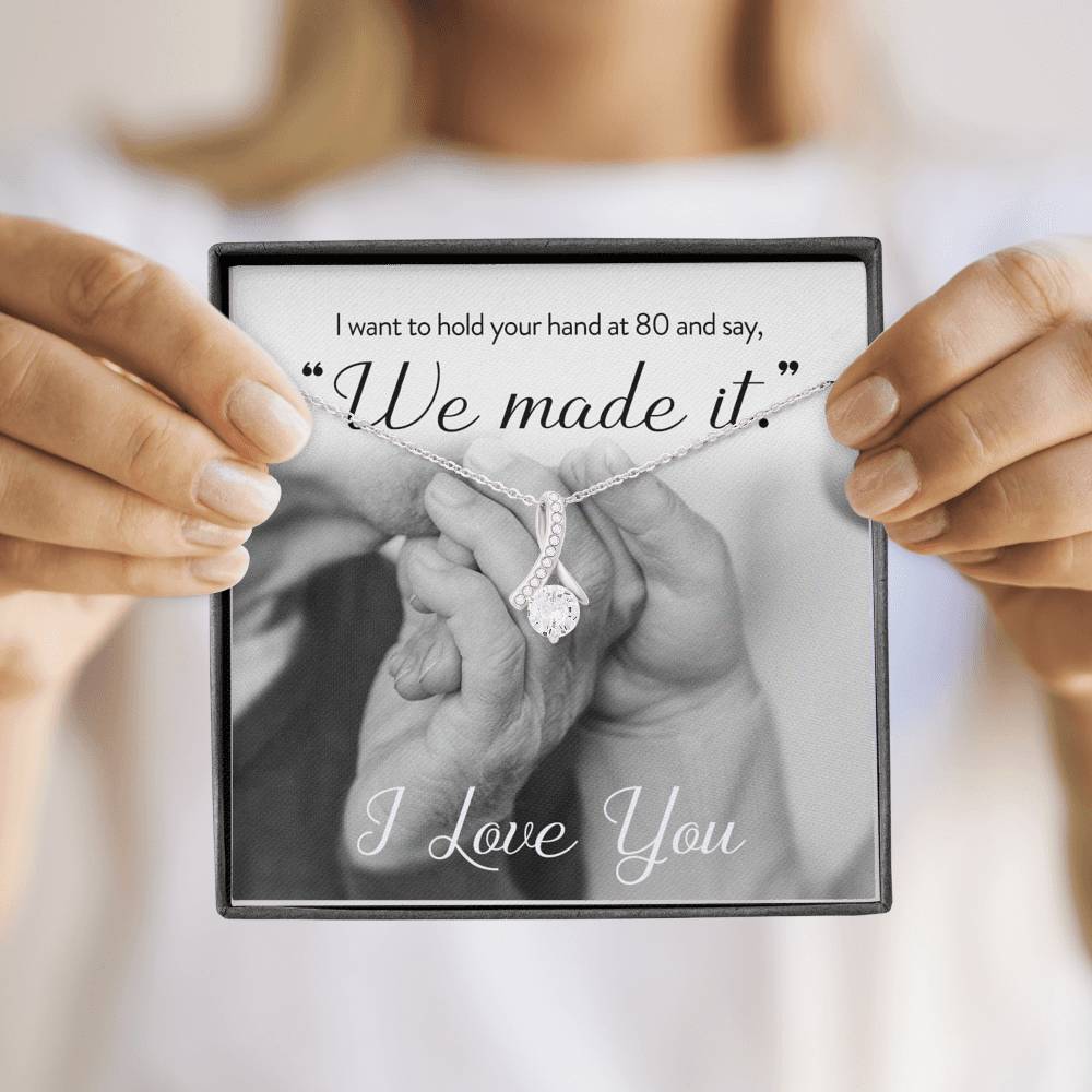 To My Mom Mother In Law Wife Girlfriend Bride Necklace Gift On Mother's Day Valentine's Day Wedding Birthday Gift With The Message Card