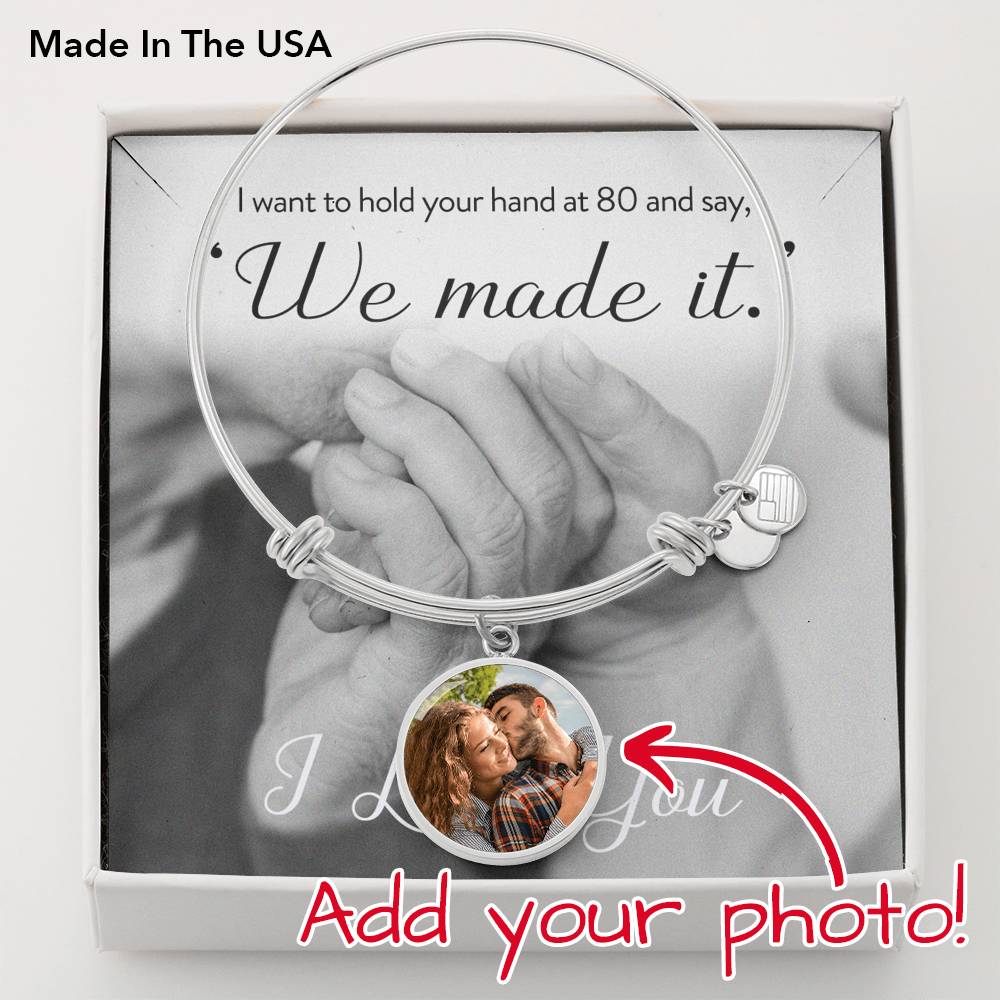 To My Wife Mom Fiancee Customized Photo Necklace Gift On Wedding Engagement Birthday Valentine's Day Gift With The Message Card